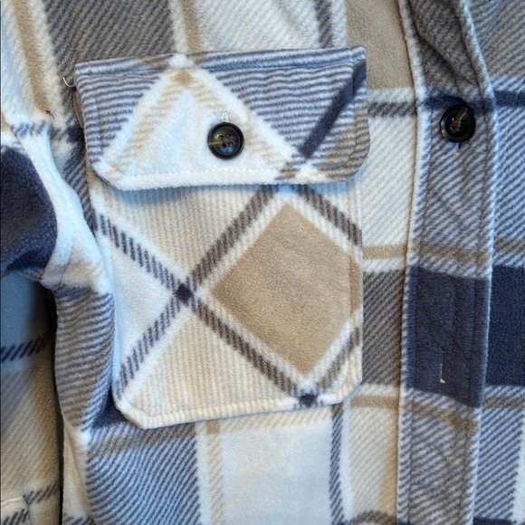 # 148 NWT PLAID SUPER SOFT BARN JACKET- small - Picture 3 of 6